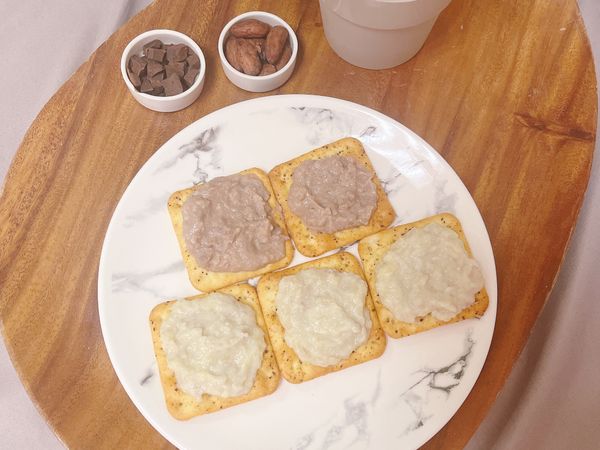抹在蘇打餅乾上也很讚😊