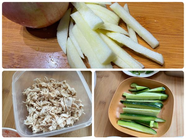 1.蘋果切成條狀
2.雞肉燙熟剝成雞絲
3.小黃瓜切成細條狀
