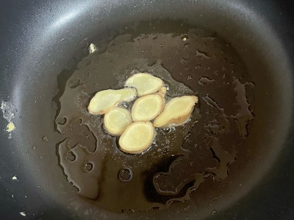 薑片爆香