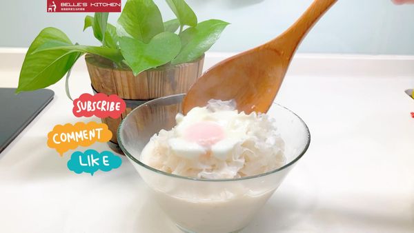 完成後盛入碗中
When finished, serve in a bowl