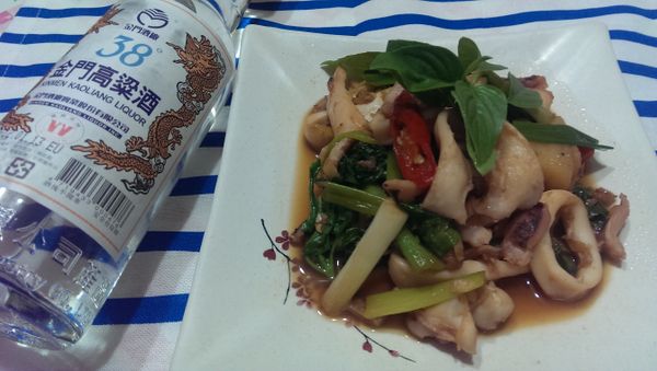 最後~將九層塔放入與其他食材拌炒一下 , 隨即起鍋完成