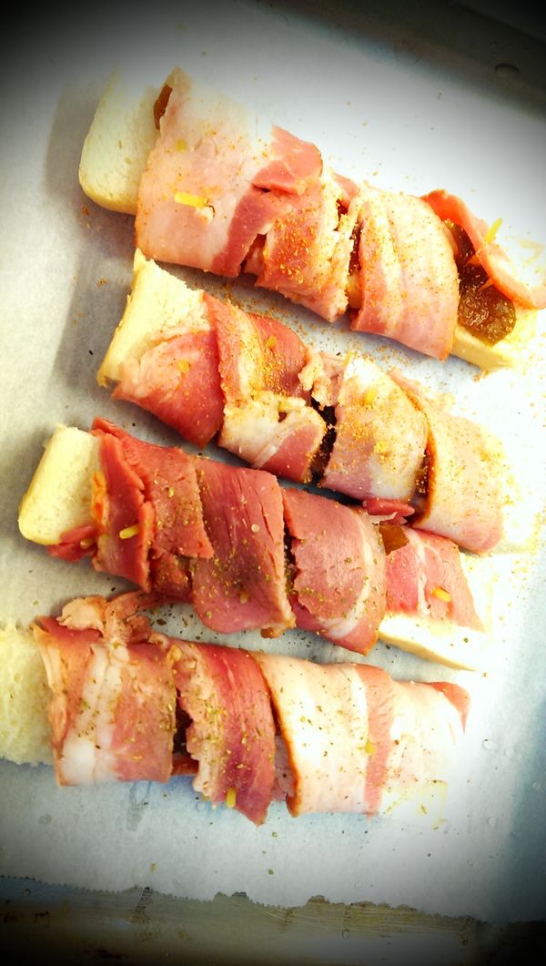 要進烤箱前灑上義大利香料適量烤8分鐘即可