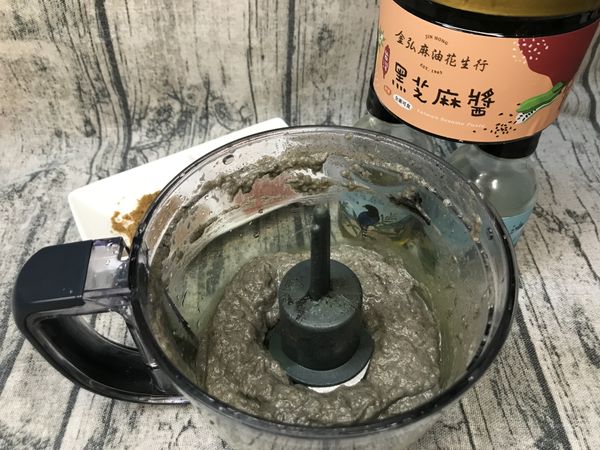 途中記得試試味道，根據自己的喜好調整鹹淡。