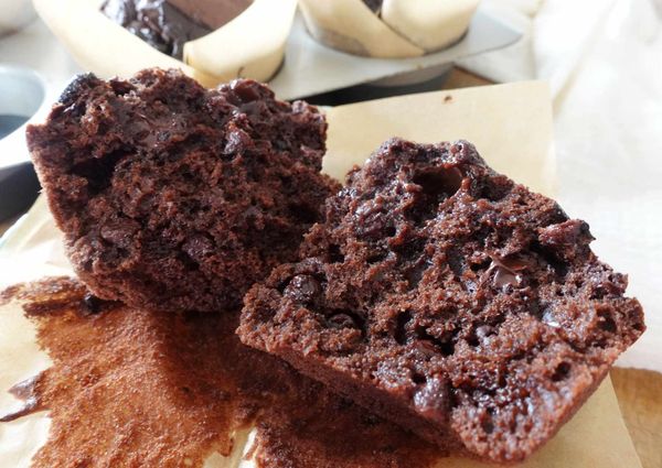 放入已預熱180度C烤箱，烤約20-25分鐘即成。