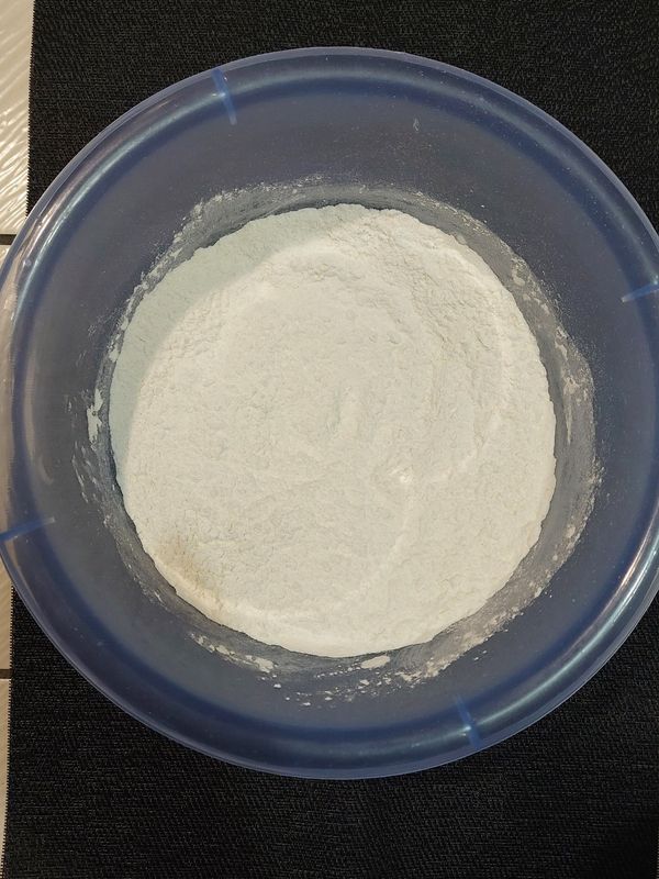 A.麵粉、酵母粉、泡打粉調勻