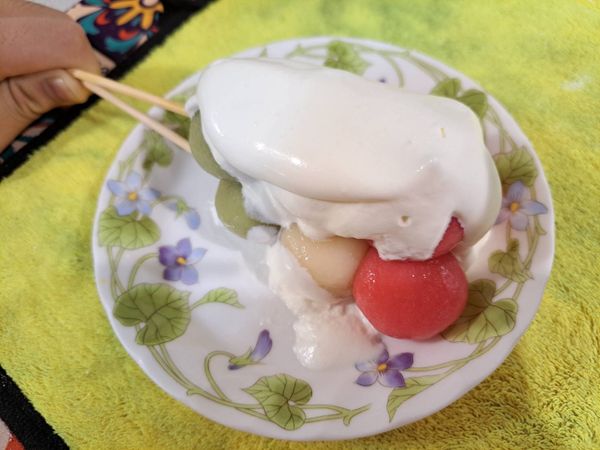 或是鮮奶油奶蓋