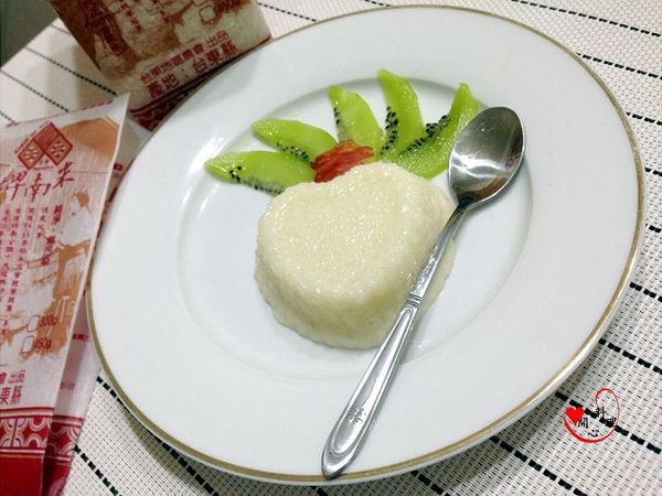 或倒扣入盤中搭配水果會更加美味哦^^