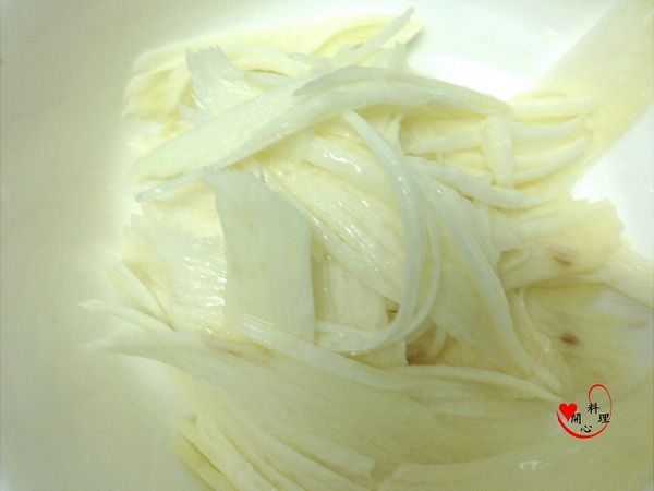 山藥加入涼開水