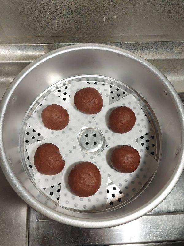 墊上硅油纸，二次醒發50分鐘