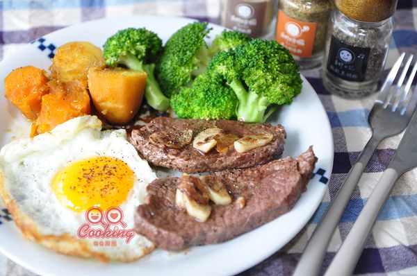 不管何時都可以在家與家人吃個浪漫的西餐吧!