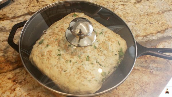 蓋上鍋蓋，靜置發酵 20 分鐘