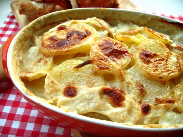 將食材送入烤箱,烤約30分鐘就完成了!