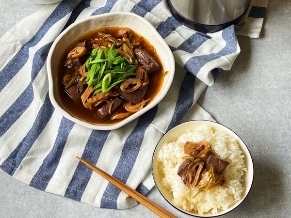 食用前淋入少許白醋即可。