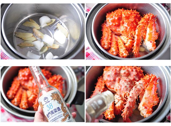 先將老薑片、洋蔥片鋪在鍋底，再將整支帝王蟹放入10人份大同電鍋內鍋內，淋入約200cc38度高粱及100cc水入鍋，再灑上原味胡椒鹽