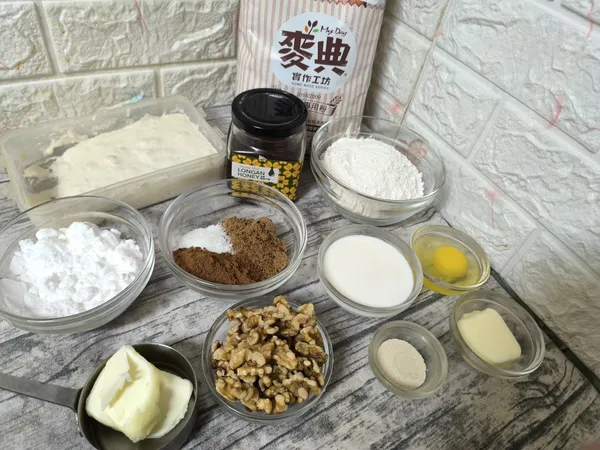 準備好所需要的食材。