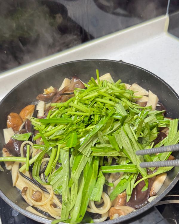 最後放入空心菜