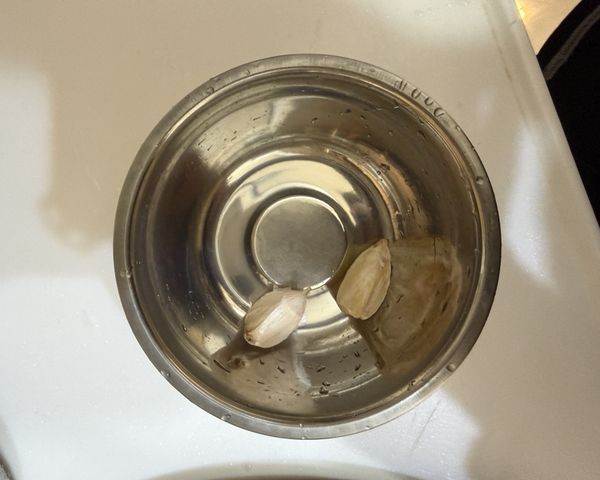 蒜頭2顆
切成蒜末