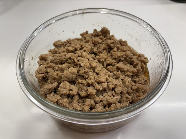 Bon appétit
確認絞肉熟透後，就可以放涼，之後搭配白飯或者加到其他菜裡都非常合適。