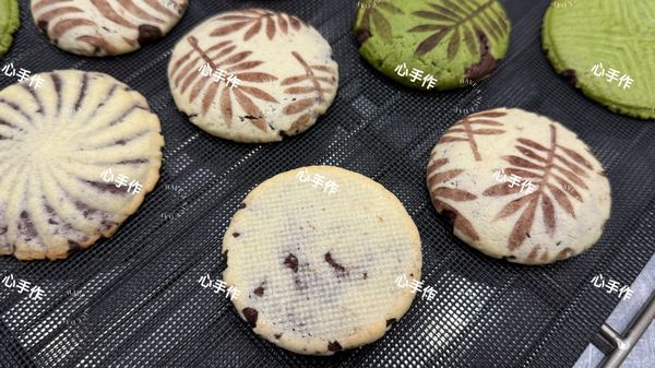 160/160這個烤溫我覺得不夠
我下次會改成下層170/160烤15分鐘