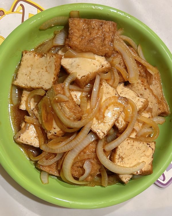 裝盤完成，超香超下飯！🍚✨