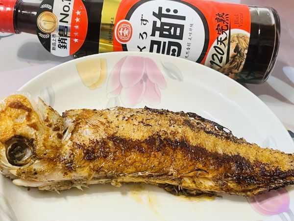 煎好的馬頭魚，有醬香的味道~