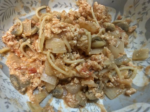 料沉在碗底，看著飯友如此捧場，挺開心的~~