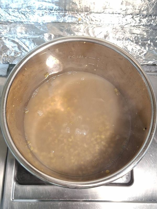 C.加入冰糖、黃糖、適量熱水