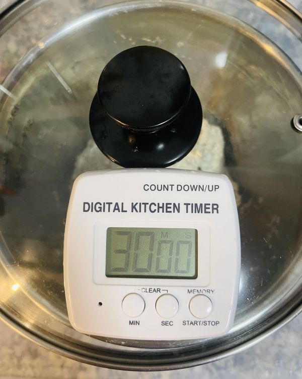 蓋起來靜置30分鐘；