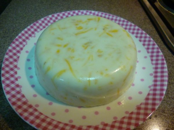 完全冷卻後，因為有抹油防沾，所以可以很容易就取出了。