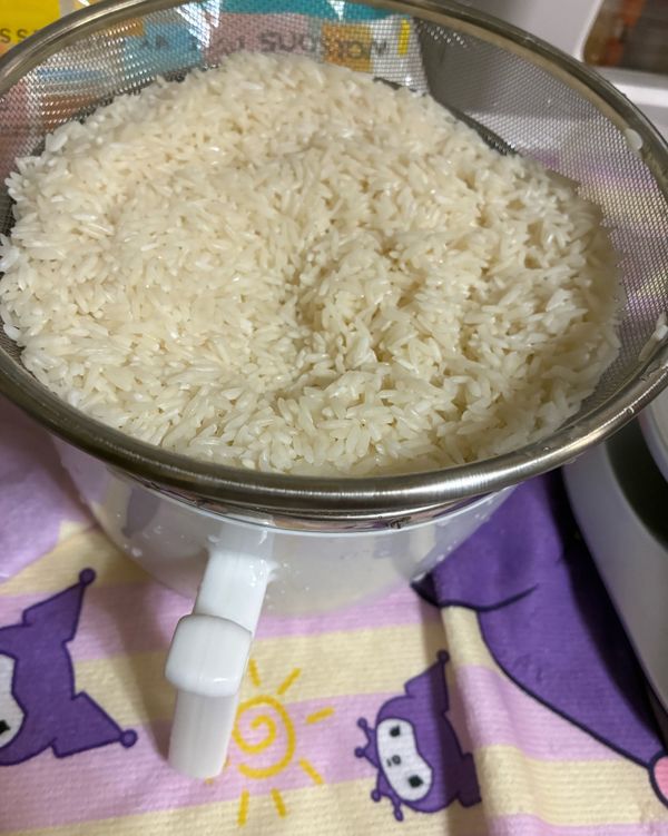 糯米洗淨後浸泡30分鐘 瀝乾