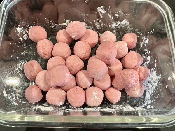 ●成品有33顆大粉圓，總重量170g，如果沒有要馬上煮可以密封放冷凍。