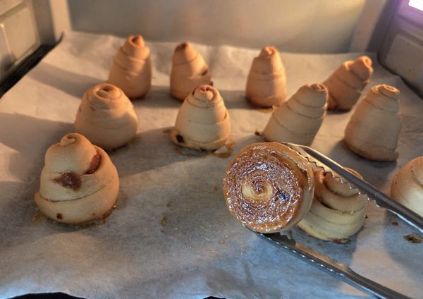 後5分鐘烤盤轉向，讓烤色均勻，注意底部不要烤焦囉！