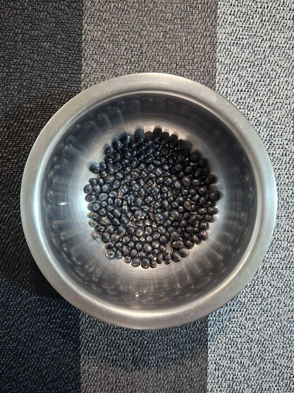 A.秤取80g~120g黑豆