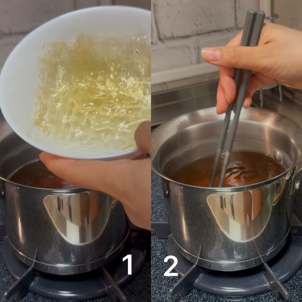 將吉利丁片泡冰水至軟，擠乾水分後加入熱茶液中拌勻至完全融化。