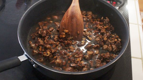 水加到稍微醃過料