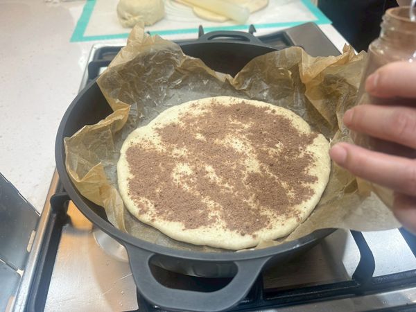 均勻撒上肉桂
