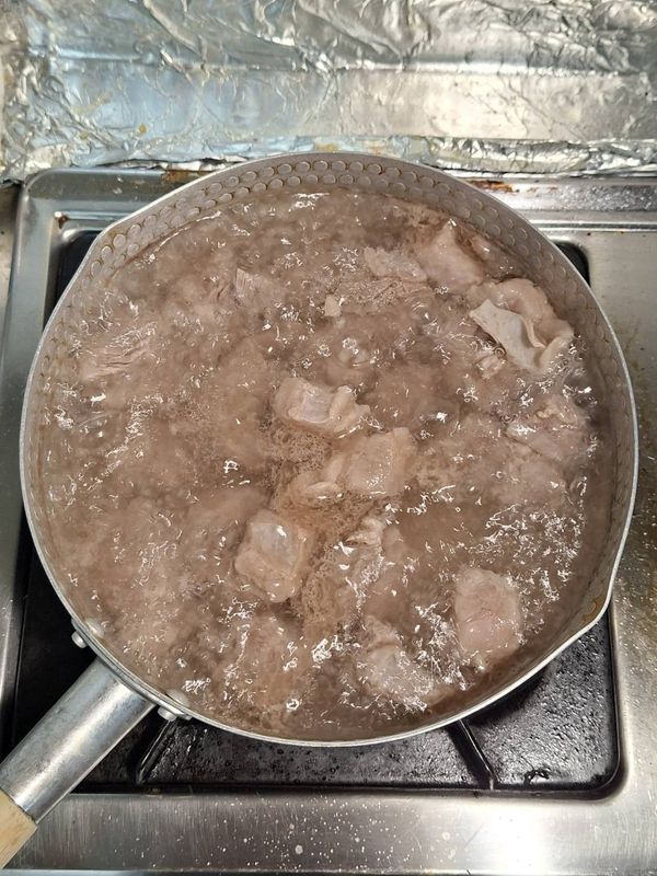 大火燒開後撇除浮沫