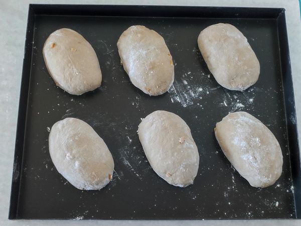 麵糰移至烤盤上