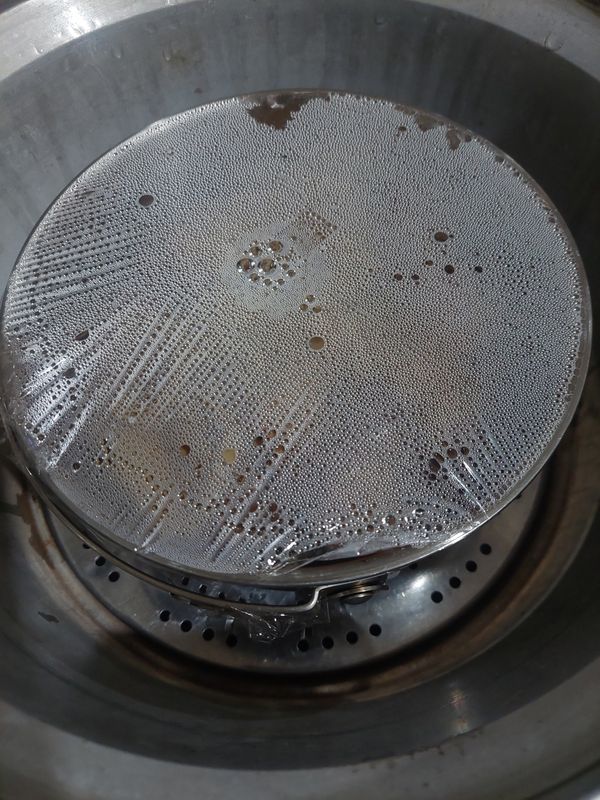 跳起後悶約30分鐘即可開鍋!隔絕水蒸氣，醬汁濃郁好安心~不怕水滴入後味道被稀釋又要重新調味!