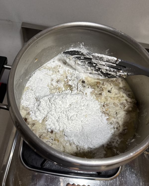 再倒入粉調到黏稠感即可