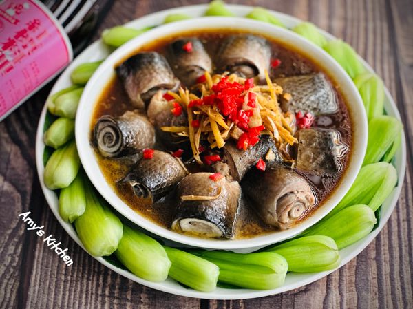 用可食用的食材當盤飾才不浪費食物。