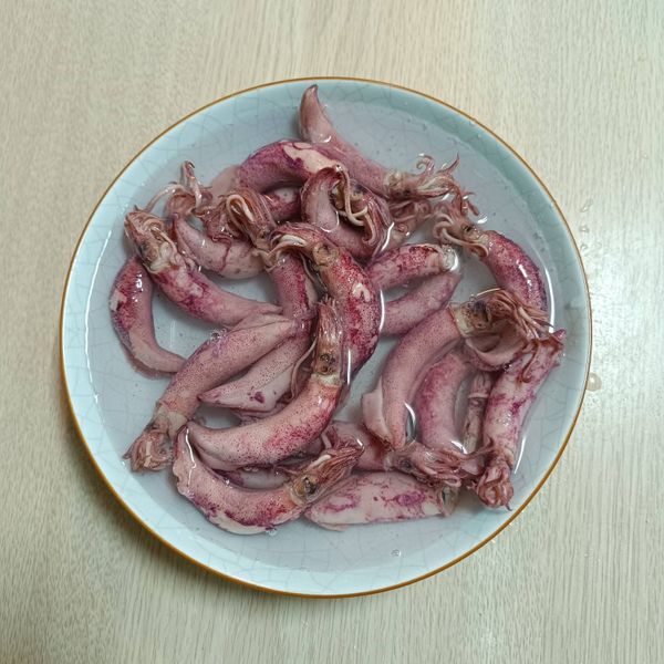 用熱開水汆燙過後瀝乾水份