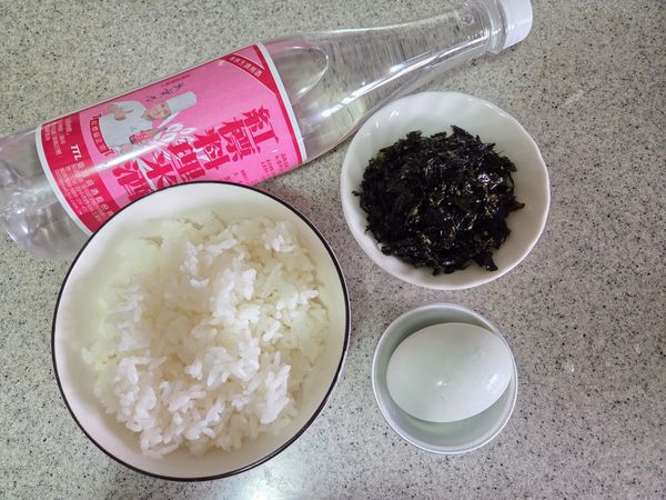 簡單幾樣食材準備好囉！