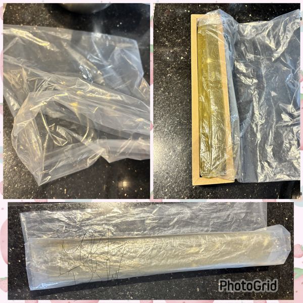 拿出最大的耐熱袋，餅乾麵團放進袋子中整形

可以滾圓，也可以拿出餅乾模具…在袋子裡面塑形，接著冷凍40分鐘