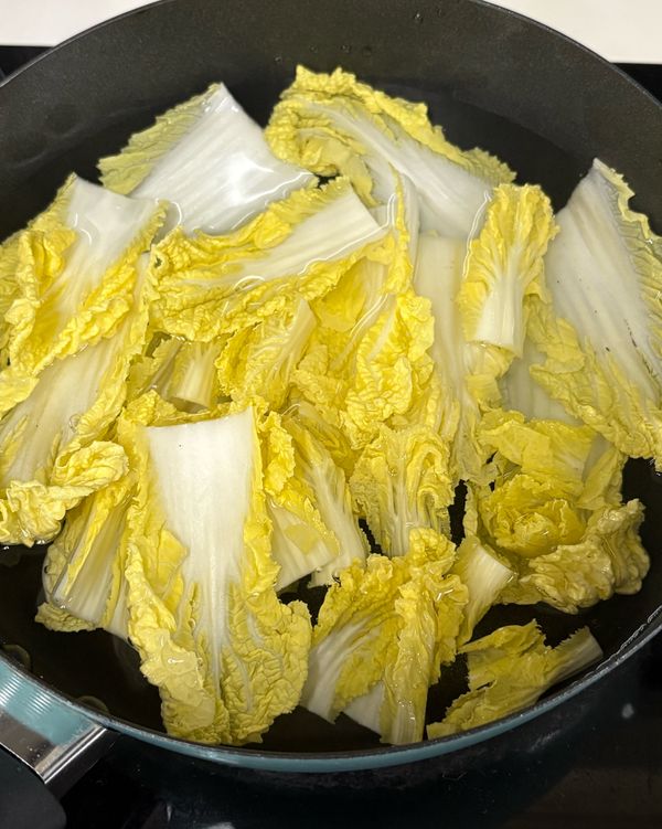 先煮小白菜