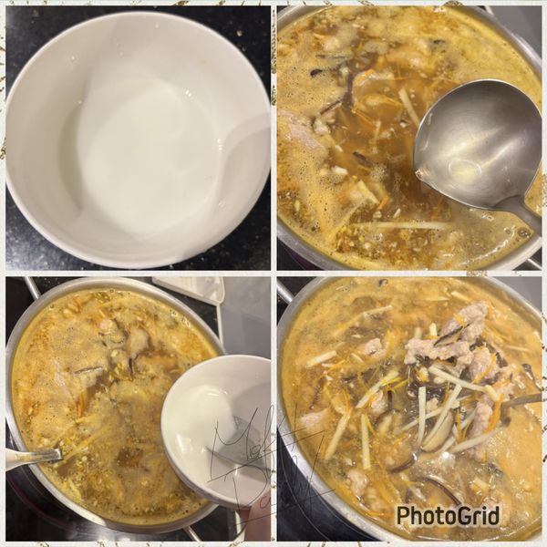 準備芡水

待肉羹湯滾，繞著鍋邊加入勾芡水，轉小火輕輕攪拌…讓湯保持小小微滾狀態，湯會逐漸呈現稠狀，即✅