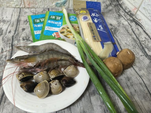 準備好所需要的食材。