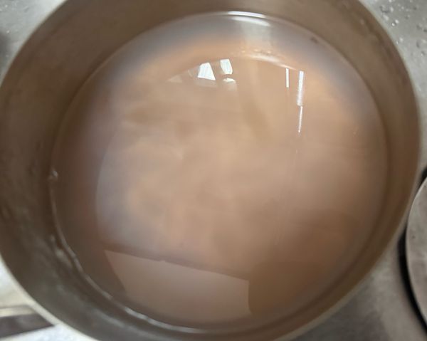 悶煮好的粉角會沉下去
