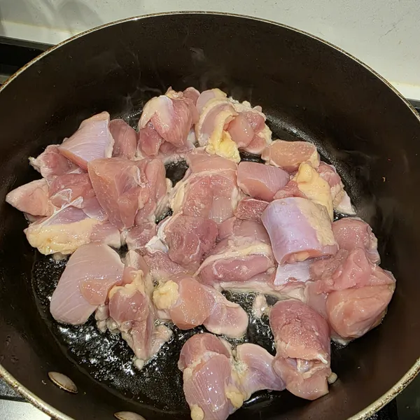 雞肉先另外煎