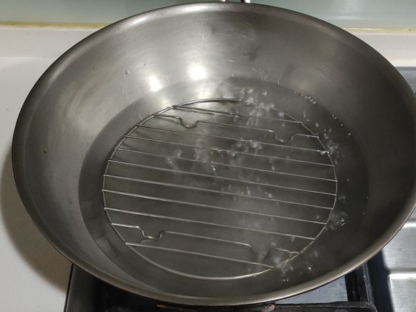 準備一鍋滾水